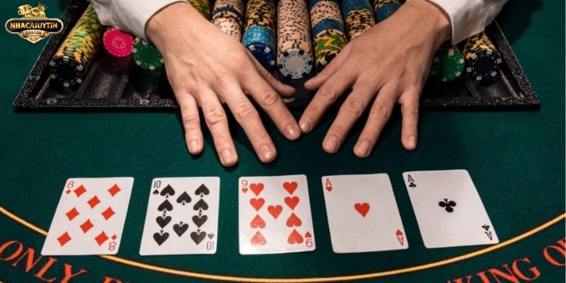 Khám phá các thuật ngữ trong Poker thường gặp nhất Danh sách các khái niệm để chỉ từng vị trí trong bàn cược